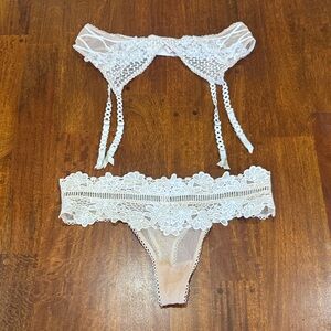 NWOT Sexy Victorias Secret Garter Belt and Matching Thong